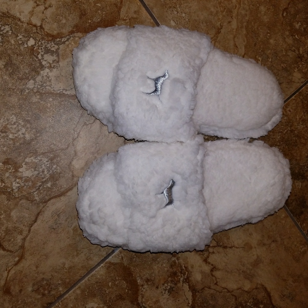 VS PINK new slippers size medium